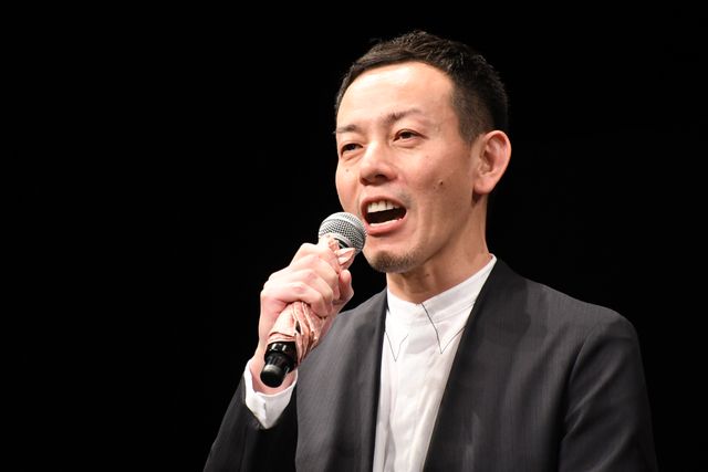 広瀬すず＆吉沢亮、ポーズ決める！映画『一度死んでみた』完成披露ミサ（23枚目）