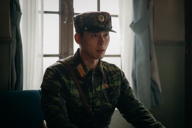 「愛の不時着」美しすぎるヒョンビンの劇中カット（13枚目）