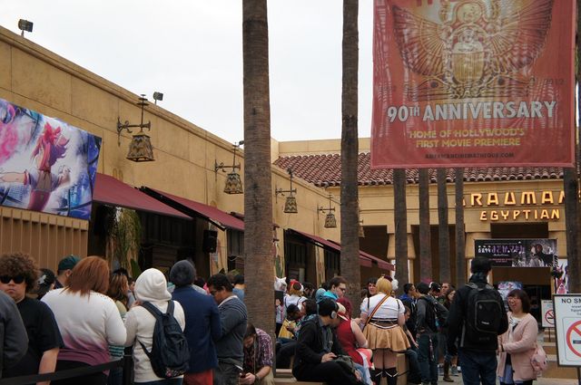 現地のコスプレも！映画『劇場版　魔法少女まどか☆マギカ ［新編］ 叛逆の物語』のアメリカプレミアフォトギャラリー（3枚目）