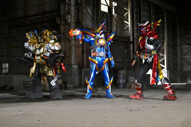 変身するりんね、隣にはラケシス！「仮面ライダーガッチャード」第39話場面カット（2枚目）