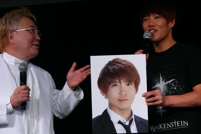 ここをこうして……高須院長の手がジャンポケ斉藤に！フォトギャラリー（6枚目）