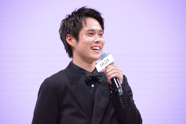 横浜流星、清原果耶ら黒コーデで登壇！『線は、僕を描く』完成報告会（10枚目）