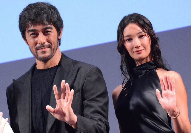 阿部寛＆菜々緒