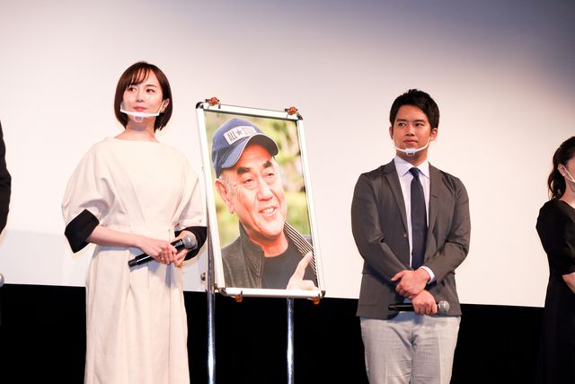 三浦貴大、比嘉愛未ら登壇『大綱引の恋』佐々部清監督一周忌追悼上映会舞台あいさつ（7枚目）