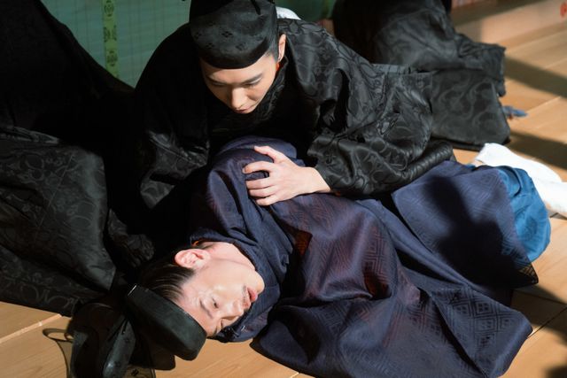 道兼＆道長兄弟、涙の名シーン　「光る君へ」第18回場面写真（19枚目）