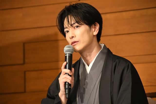 「義母と娘のブルースFINAL2024年謹賀新年スペシャル」制作発表会見の様子