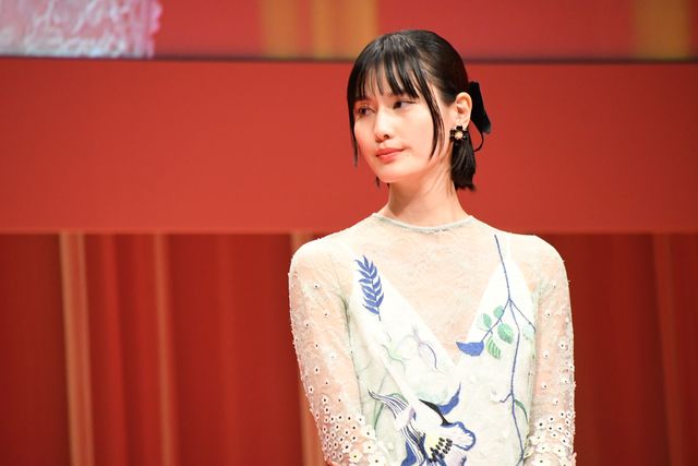 イザベル・ユペール「映画も私たちを必要としている」第34回東京国際映画祭オープニングセレモニー（12枚目）