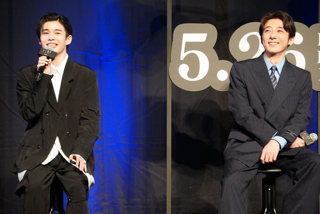 岸辺露伴役、高橋一生＆長尾謙杜の2ショット！『岸辺露伴　ルーヴルへ行く』完成報告会：フォトギャラリー