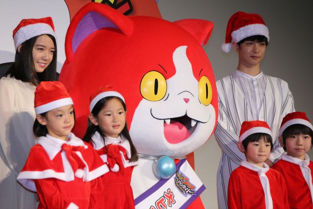 上白石萌音＆千葉雄大がサンタ姿に！ジバニャンも登場『妖怪ウォッチ』劇場版初日：フォトギャラリー