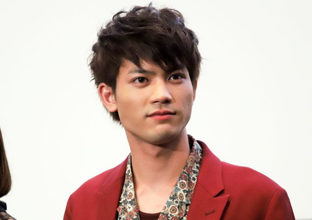 竹内涼真、初主演コンビを称賛！『初恋ロスタイム』完成披露上映会（16枚目）