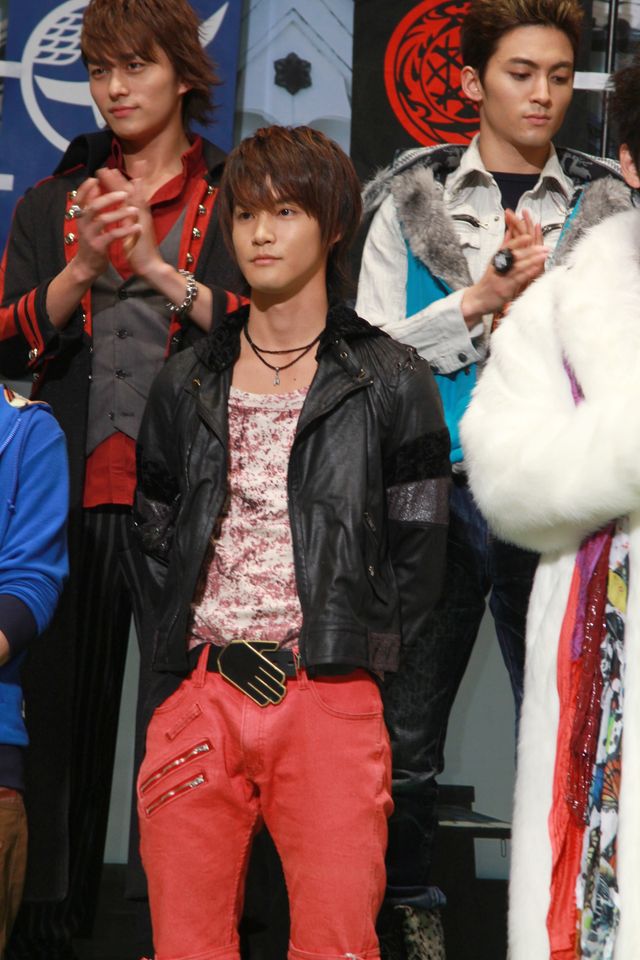 鎧武とウィザードがバトンタッチ！『仮面ライダー×仮面ライダー』完成披露舞台あいさつ（13枚目）