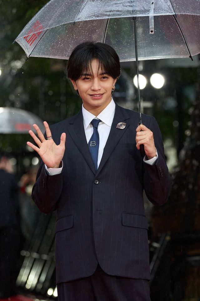 中島健人、雨の中でもオーラ輝く！TIFFレッドカーペットに初登場（2枚目）