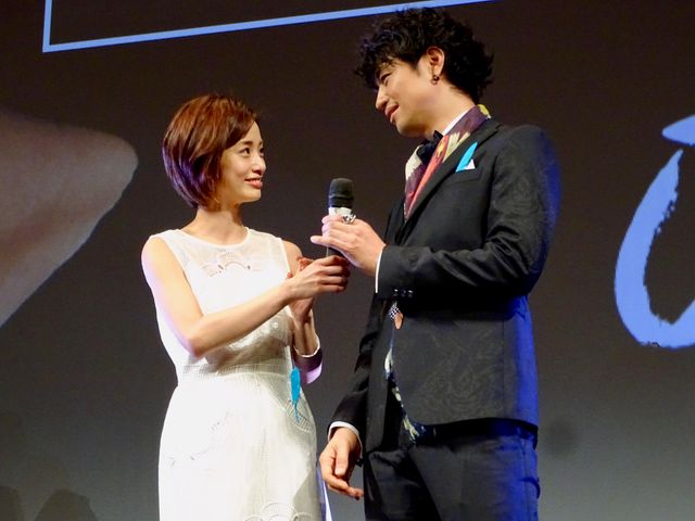 上戸彩＆斎藤工に押し寄せる人たち…！映画『昼顔』ワールドプレミア上映 in イタリア！（3枚目）