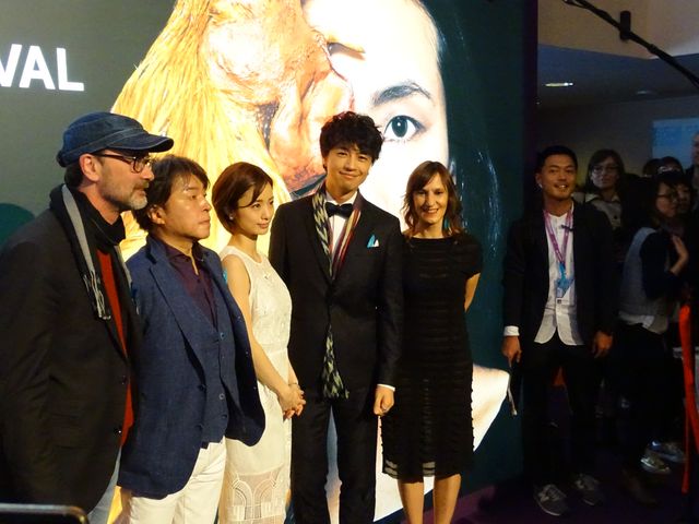 上戸彩＆斎藤工に押し寄せる人たち…！映画『昼顔』ワールドプレミア上映 in イタリア！（5枚目）