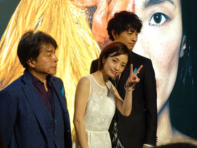 上戸彩＆斎藤工に押し寄せる人たち…！映画『昼顔』ワールドプレミア上映 in イタリア！（6枚目）