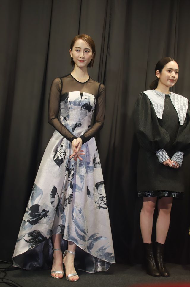 松井玲奈&筧美和子が抱擁シーンを振り返る！『幕が下りたら会いましょう』完成披露上映会：フォトギャラリー