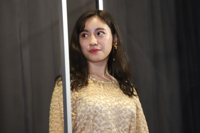 松井玲奈&筧美和子が抱擁シーンを振り返る！『幕が下りたら会いましょう』完成披露上映会（2枚目）