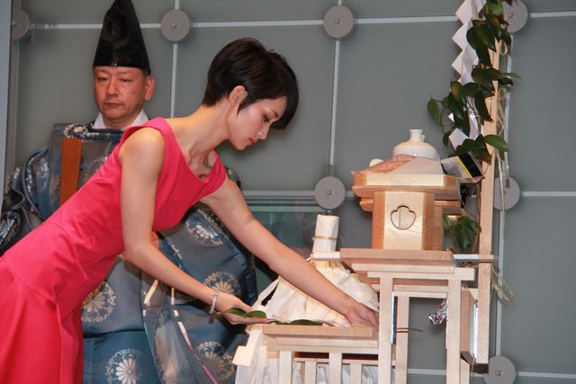 剛力彩芽と山崎賢人のまわりにハートがいっぱい！映画『L・DK』ブルーレイ＆DVD発売記念イベント写真ギャラリー（8枚目）