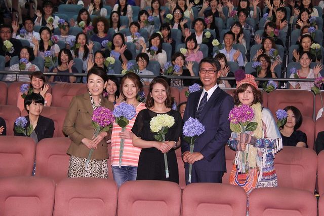 小泉今日子・中井貴一・内田有紀・飯島直子フォトギャラリー（18枚目）