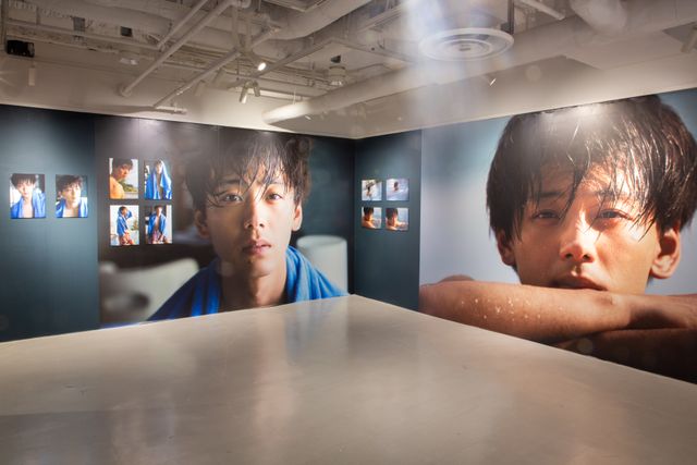 ここは竹内涼真だらけの天国！写真展「unreleaced」の様子（10枚目）