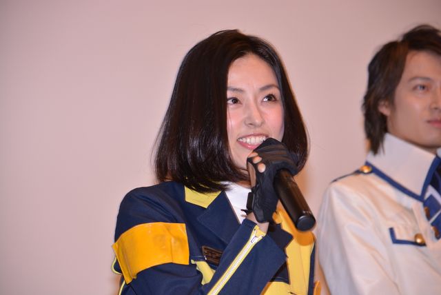 デカレンジャー6人そろって劇中衣装で登場！フォトギャラリー（8枚目）