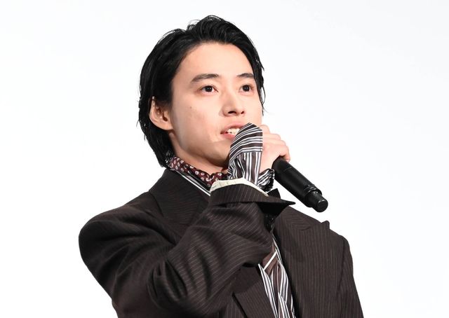 山崎賢人