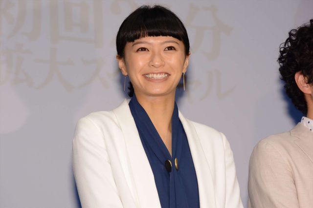 片桐仁、魚をぶら下げ登場…松本潤、榮倉奈々ら登壇「99.9-刑事専門弁護士-」完成披露試写会ギャラリー（2枚目）
