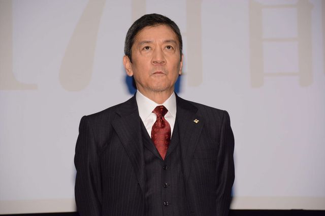 片桐仁、魚をぶら下げ登場…松本潤、榮倉奈々ら登壇「99.9-刑事専門弁護士-」完成披露試写会ギャラリー（7枚目）