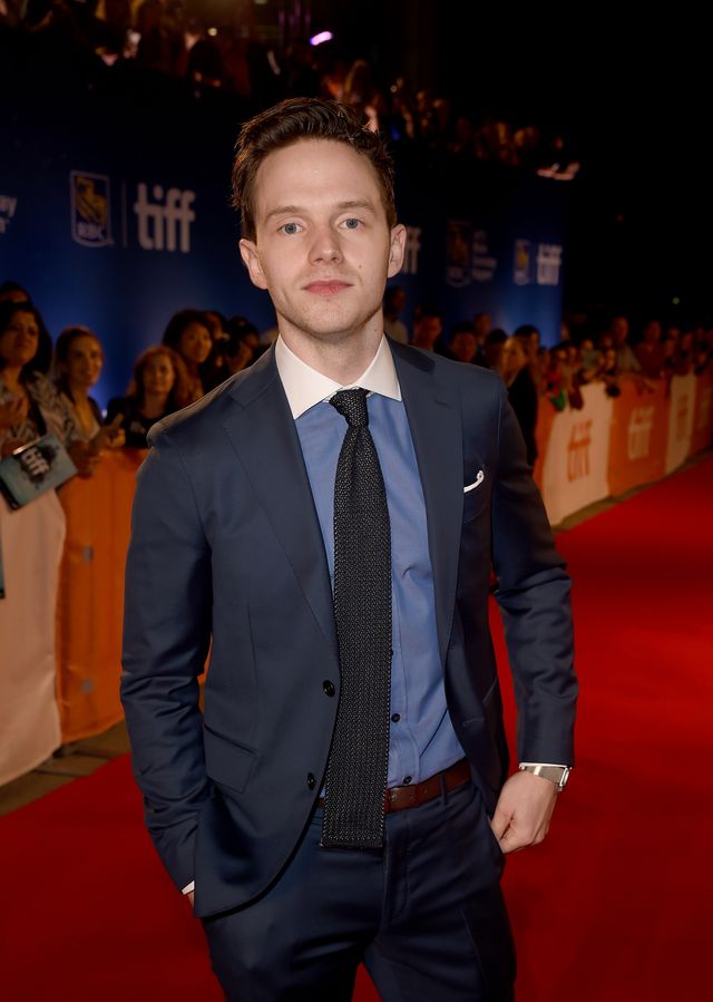 ジェレミー・レナーを笑顔で見つめるエイミー・アダムス！第41回トロント映画祭フォトギャラリー（10枚目）