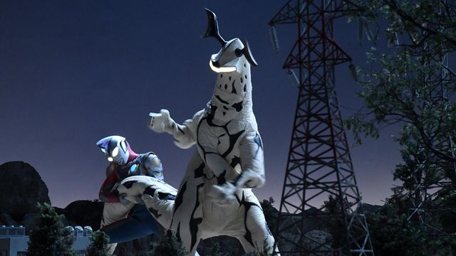 「ウルトラマンデッカー」カナタ・松本大輝＆ケンゴ・寺坂頼我が共闘！8月放送回の場面写真（3枚目）