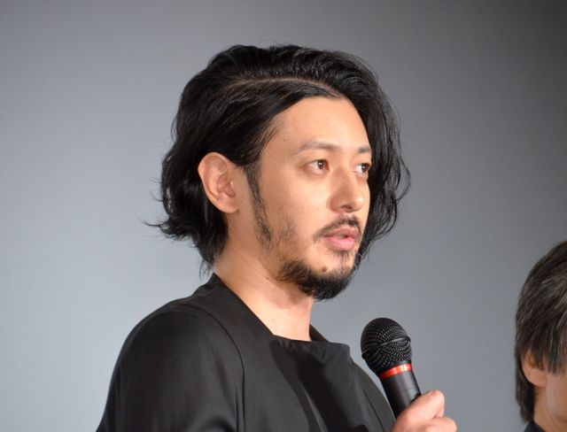 オダジョーそっくりのマネキンに苦笑…映画『FOUJITA』初日舞台あいさつ【フォトギャラリー】（6枚目）