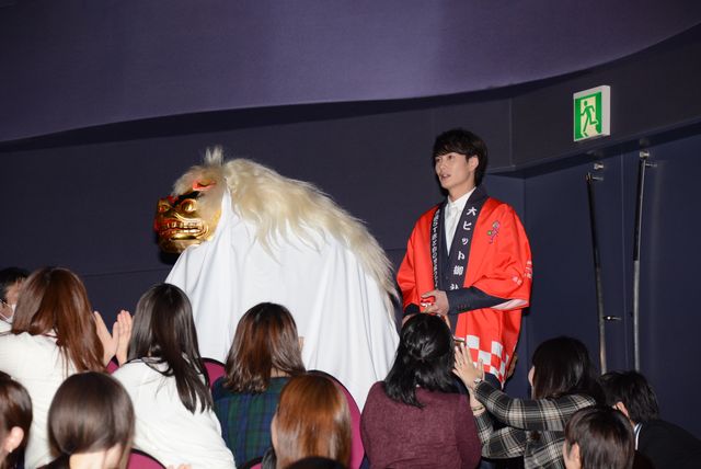 藤原竜也＆岡田将生『映画 ST赤と白の捜査ファイル』初日舞台あいさつ写真ギャラリー（2枚目）