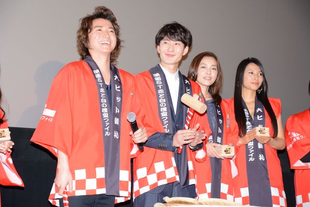 藤原竜也＆岡田将生『映画 ST赤と白の捜査ファイル』初日舞台あいさつ写真ギャラリー（18枚目）