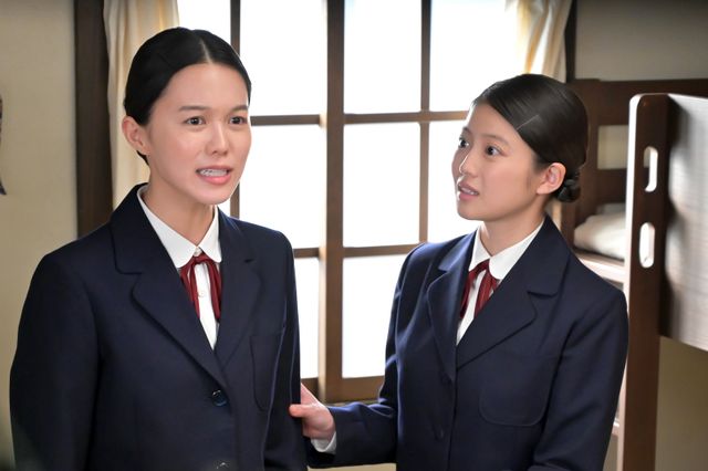 のぶ（今田美桜）は愛国心を叩き込まれるが…朝ドラ「あんぱん」第26回：フォトギャラリー