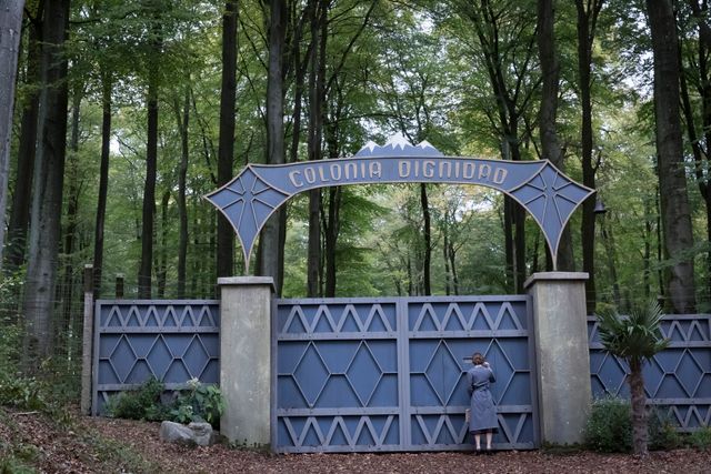 エマ・ワトソン、生きて帰れるか…新作スリラー『コロニア』場面写真ギャラリー！（4枚目）