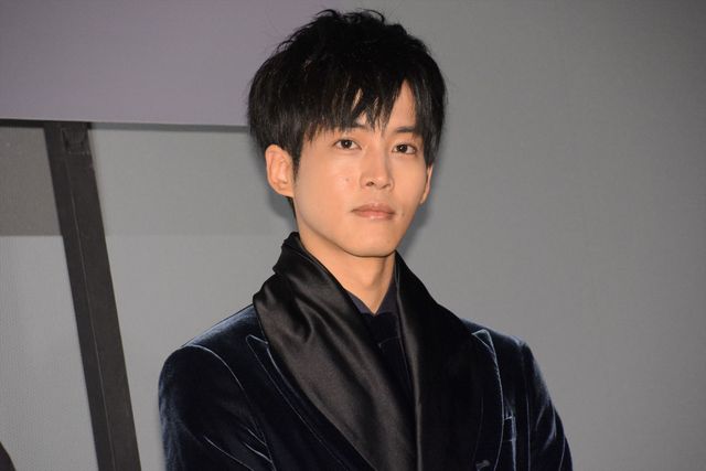 美男美女！浜辺美波、北村匠海、松坂桃李、福原遥が笑顔で盛り上がる！（2枚目）