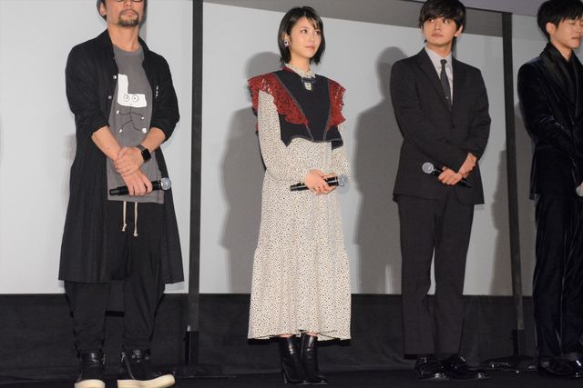 美男美女！浜辺美波、北村匠海、松坂桃李、福原遥が笑顔で盛り上がる！（4枚目）