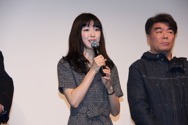 常盤貴子、ガッツポーズ！映画『野のなななのか』完成披露試写会フォトギャラリー（6枚目）