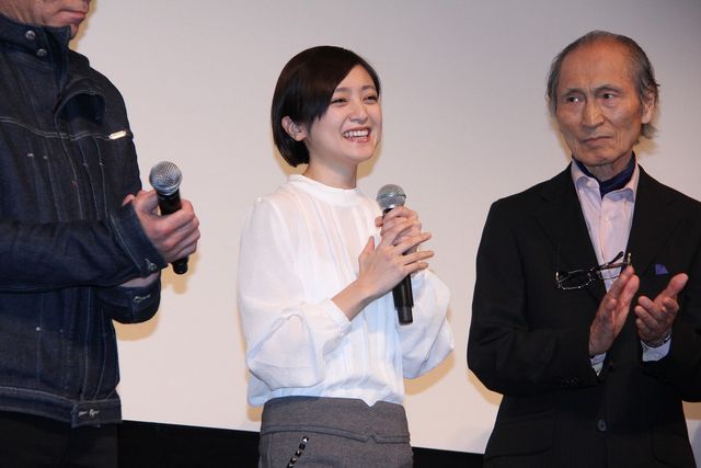 常盤貴子、ガッツポーズ！映画『野のなななのか』完成披露試写会フォトギャラリー（15枚目）