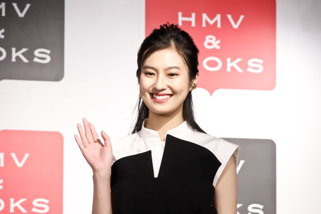 恒松祐里、人生初写真集の撮影を振り返る！「月刊 恒松祐里 優」発売記念取材会（9枚目）