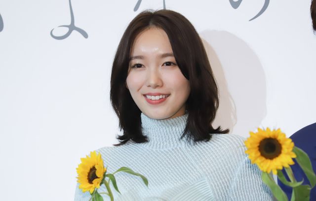 鈴鹿央士＆飯豊まりえ、笑顔で登場！『夏へのトンネル、さよならの出口』完成披露（2枚目）