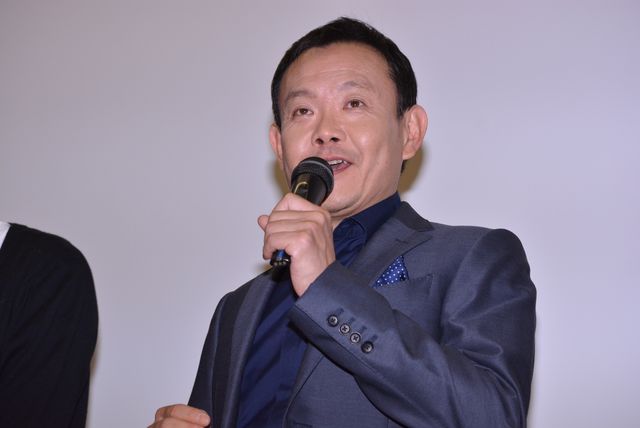 名バイプレイヤー・近藤芳正、53歳にして映画初主演！「ベッドシーンなど初めてのことがいっぱいです！」　画像ギャラリー（3枚目）