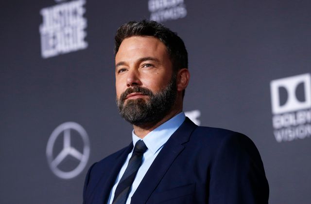 10月4日、米俳優ベン・アフレック(46)はリハビリ施設での40日に及ぶアルコール依存症治療を終えたことをインスタグラムで明らかにした。ただ、治療は「生涯に渡る困難な戦い」になるとも話した。2017年11月にロサンゼルスで撮影