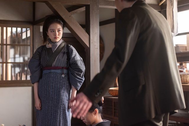 【画像7枚】朝ドラ「風、薫る」直美（上坂樹里）を襲う盗難事件…第6回場面写真（2枚目）