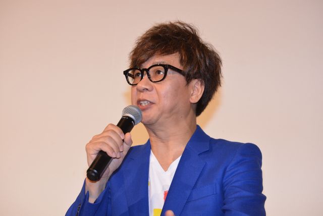 マキタスポーツ、ちびっ子たちの前にさっそうと登場『映画かいけつゾロリ　うちゅうの勇者たち』初日舞台あいさつフォトギャラリー（6枚目）