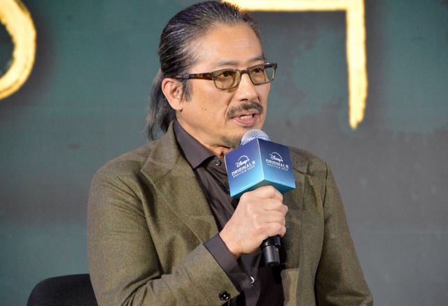 会場に登場した真田広之