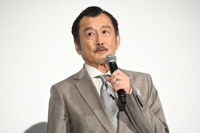 出産後の美しい佐久間由衣！吉田鋼太郎、木南晴夏、武田玲奈、MEGUMIら『映画　おいハンサム!!』伊藤家大集合（9枚目）