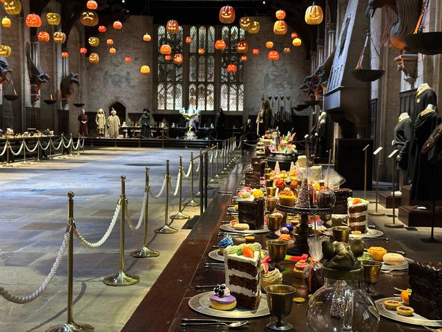 ハロウィーン仕様の大広間！スタジオツアー東京の特別企画「闇の魔術ハロウィーン」内覧会（26枚目）