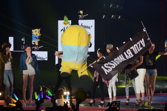 ふなっしー、DJでアゲアゲ！　アレク＆のんちゃん夫妻も思わずチュー　画像ギャラリー（15枚目）