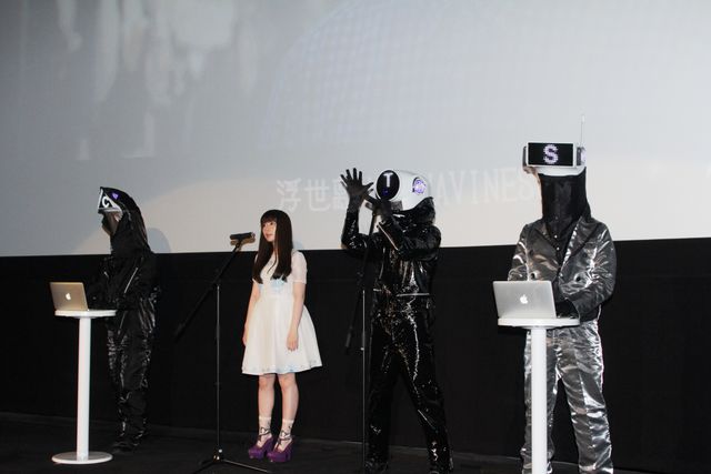 フォォォォォォォォォーーー！『HK／変態仮面』初日舞台あいさつフォトギャラリー（2枚目）